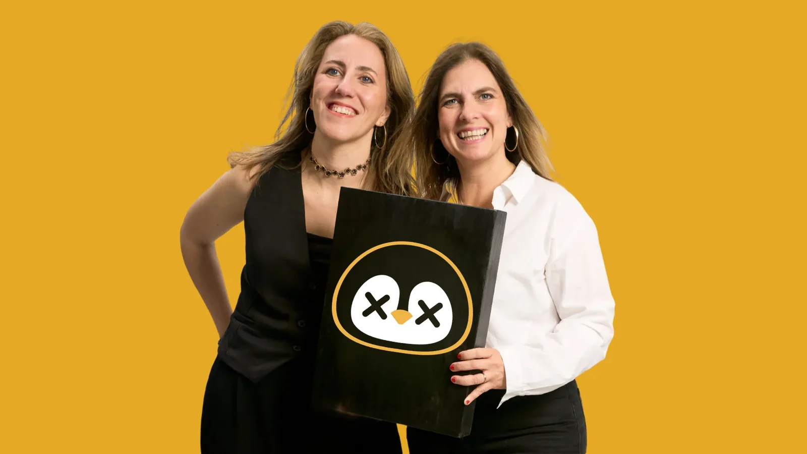 Ainhoa and Marta, founders of We Are Psycho, with the platform's logo